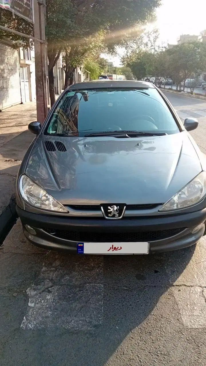 پژو ۲۰۶ صندوق دار v8 - 1393