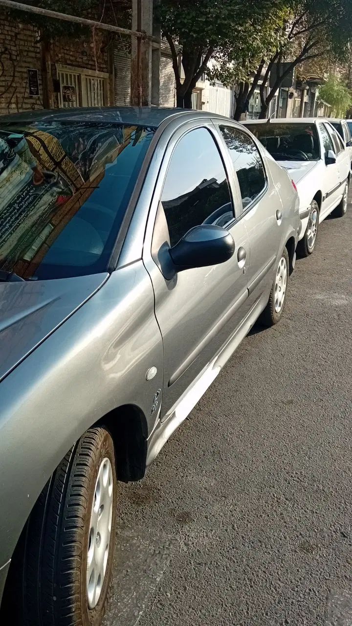 پژو ۲۰۶ صندوق دار v8 - 1393