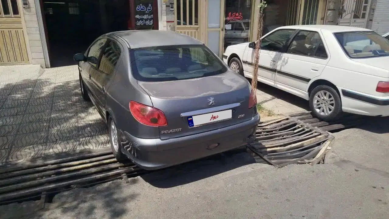 پژو ۲۰۶ صندوق دار v20 - 1389