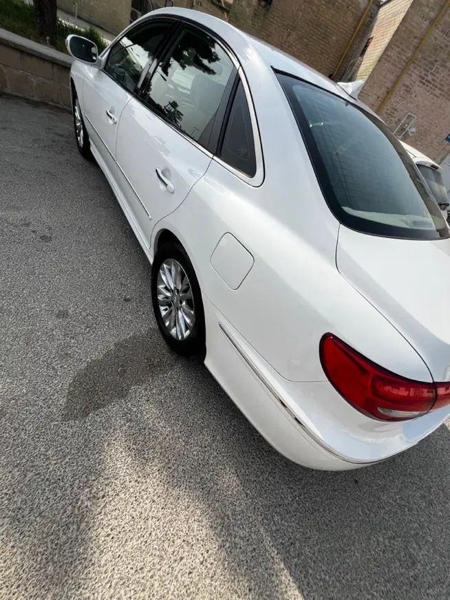 هیوندای آزرا (گرنجور) 3300cc - 2011