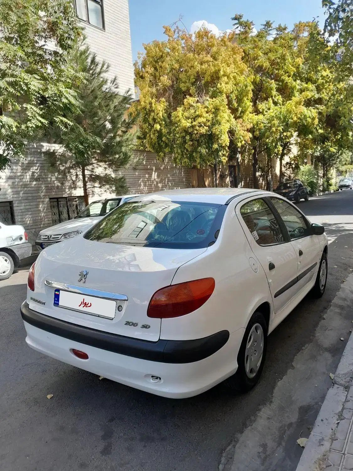 پژو ۲۰۶ صندوق دار v8 - 1389