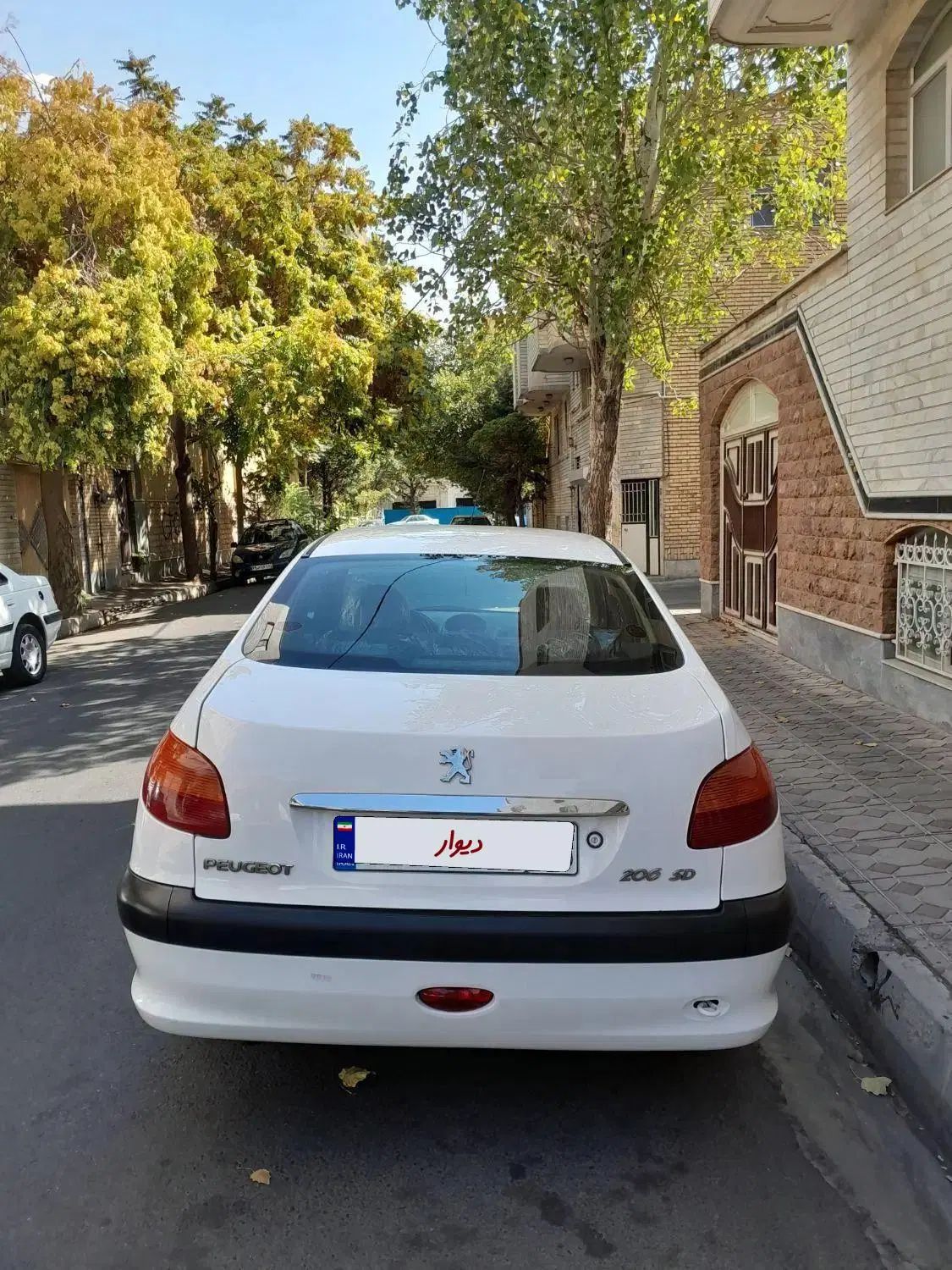پژو ۲۰۶ صندوق دار v8 - 1389