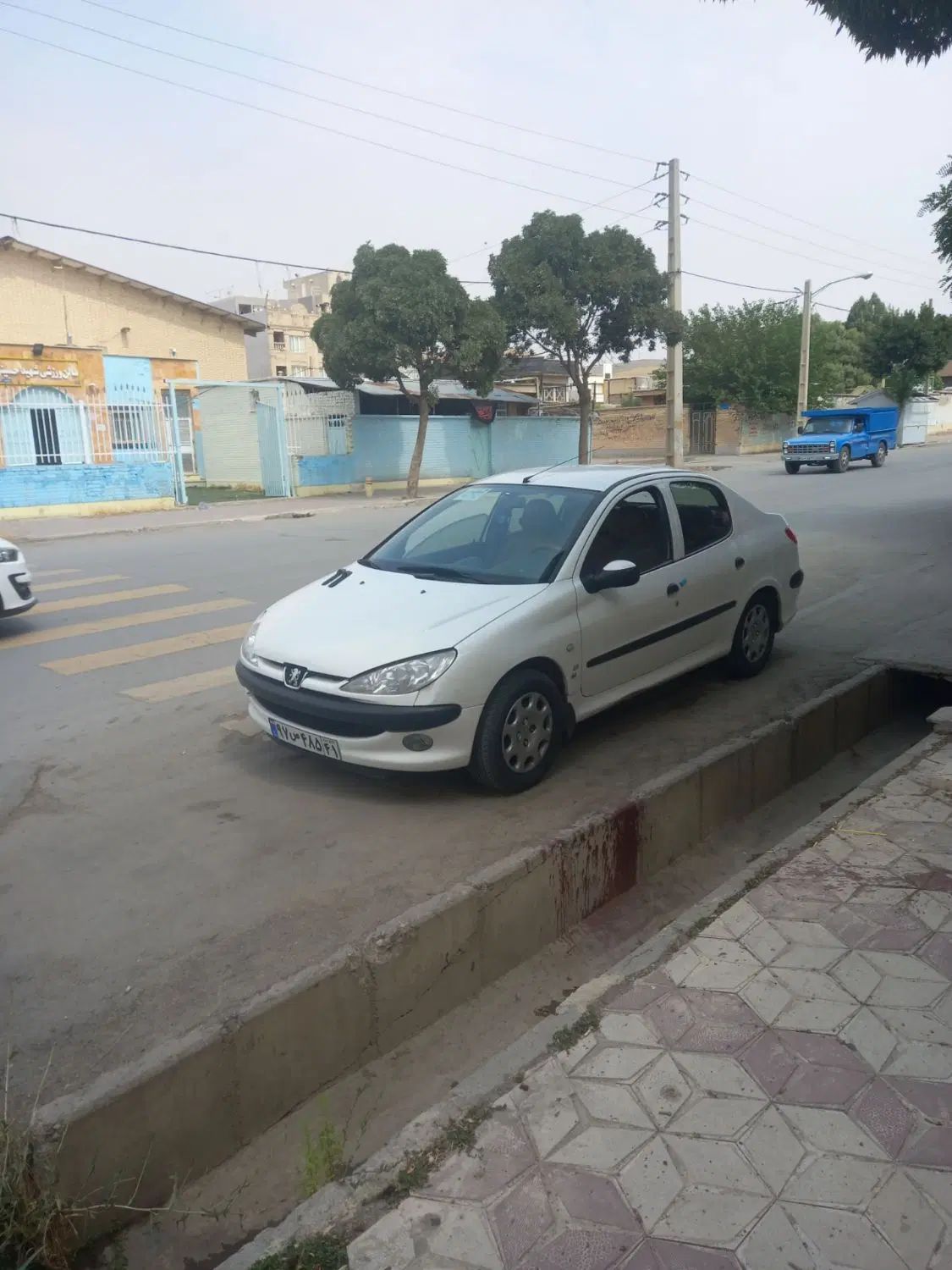 پژو ۲۰۶ صندوق دار v8 - 1395
