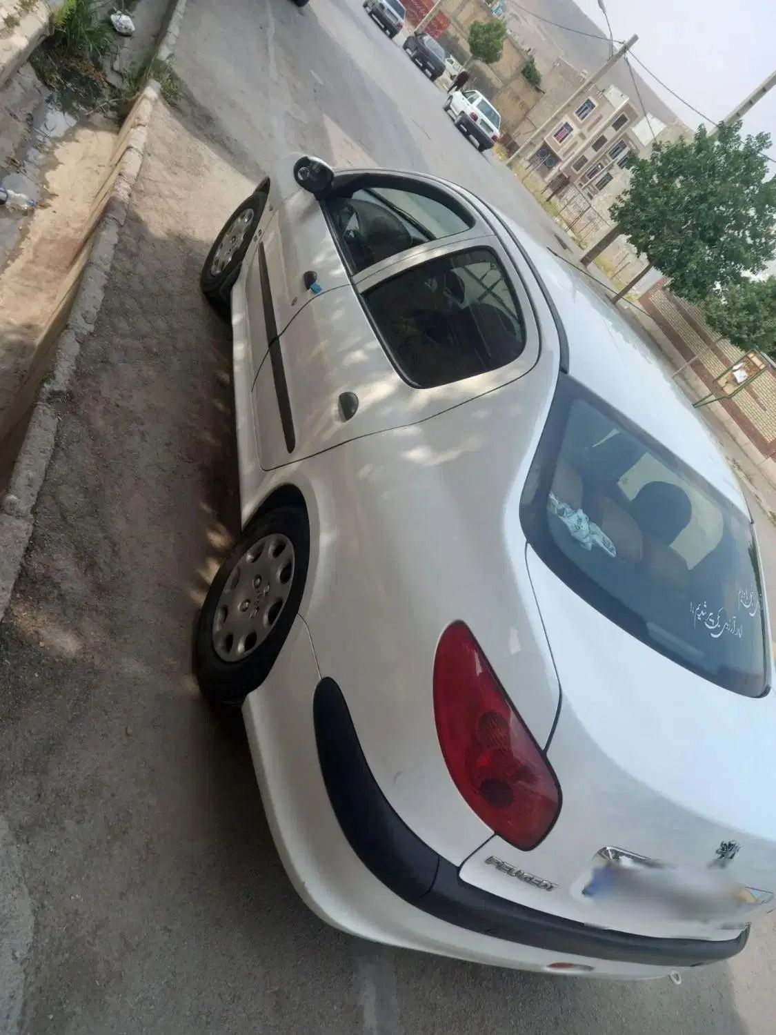 پژو ۲۰۶ صندوق دار v8 - 1395