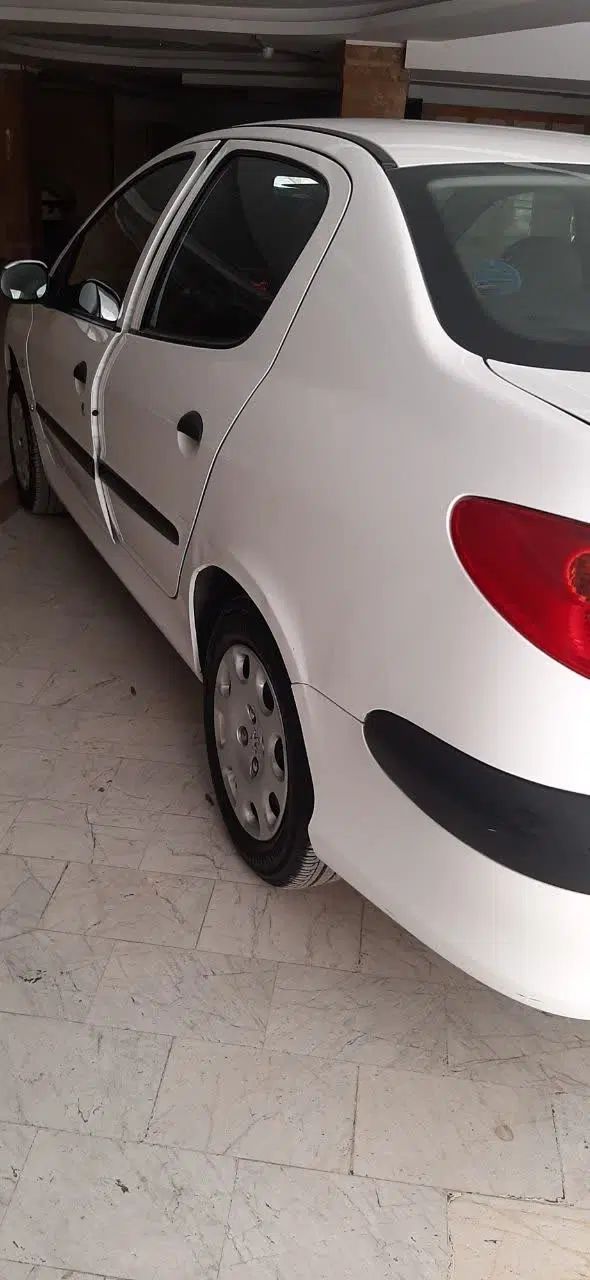 پژو ۲۰۶ صندوق دار v8 - 1395