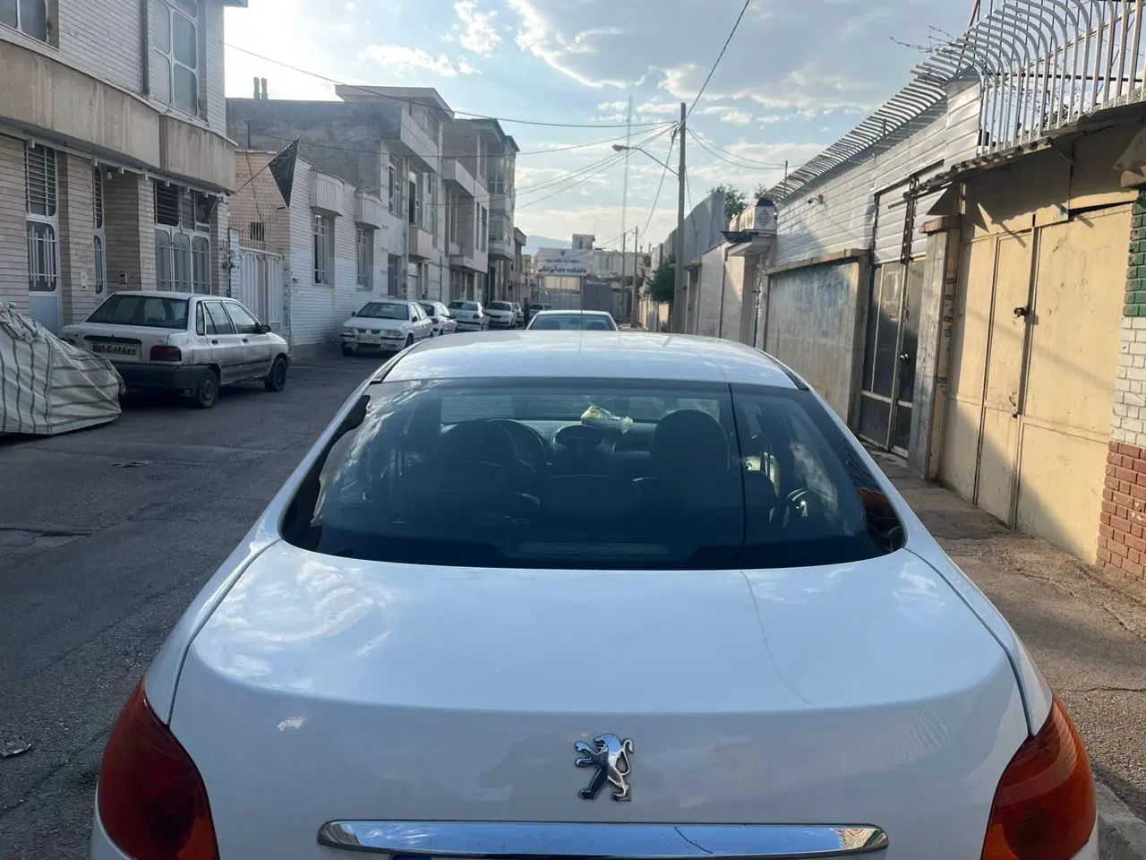 پژو ۲۰۶ صندوق دار v8 - 1393