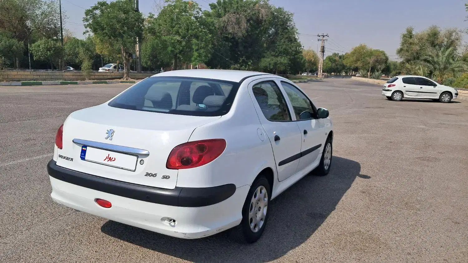 پژو ۲۰۶ صندوق دار v8 - 1396