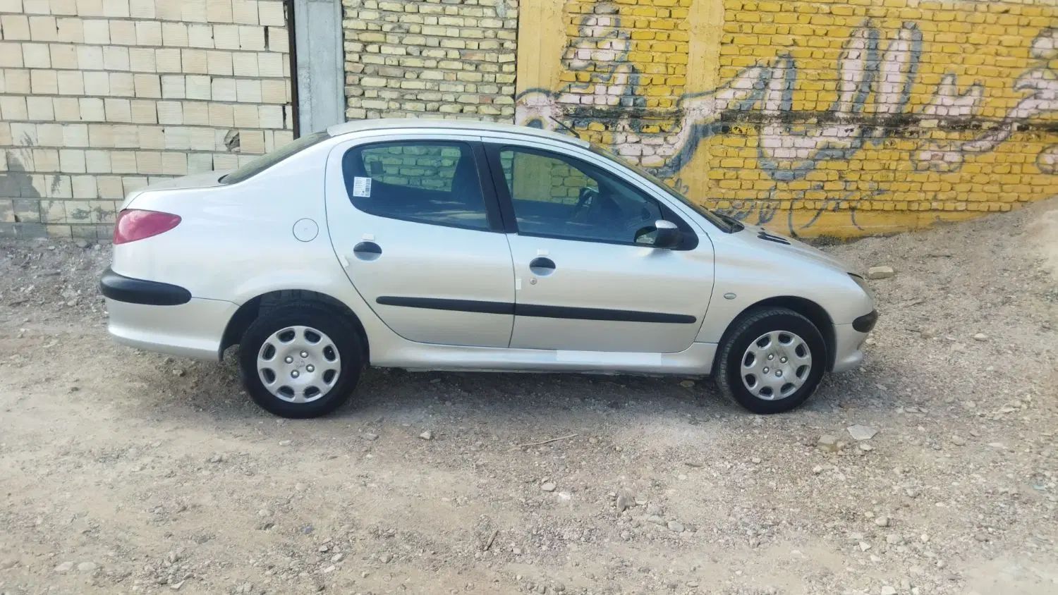 پژو ۲۰۶ صندوق دار v8 - 1385
