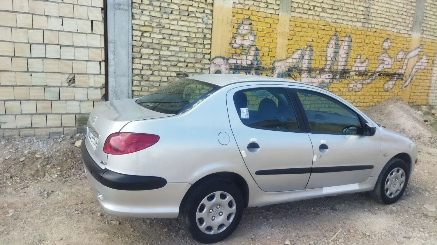 پژو ۲۰۶ صندوق دار v8 - 1385