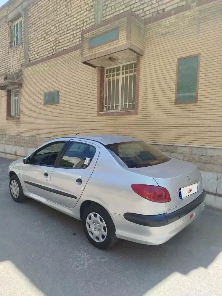 پژو ۲۰۶ صندوق دار v8 - 1385