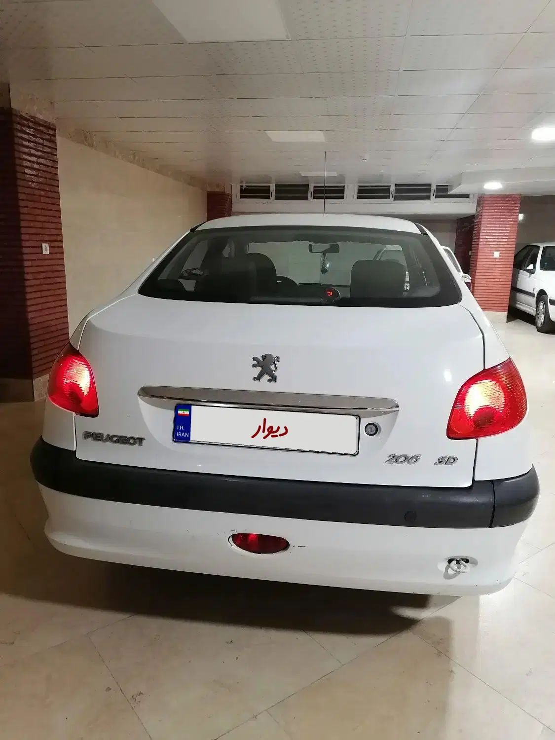 پژو ۲۰۶ صندوق دار v8 - 1394