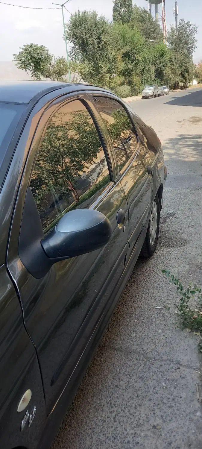 پژو ۲۰۶ صندوق دار v8 - 1386