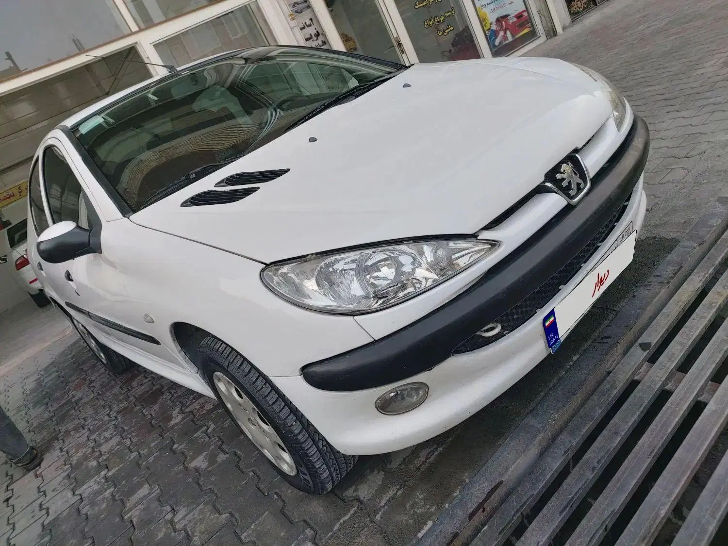 پژو ۲۰۶ صندوق دار v8 - 1396