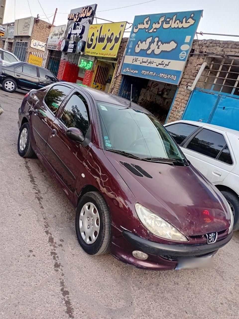 پژو ۲۰۶ صندوق دار v8 - 1390