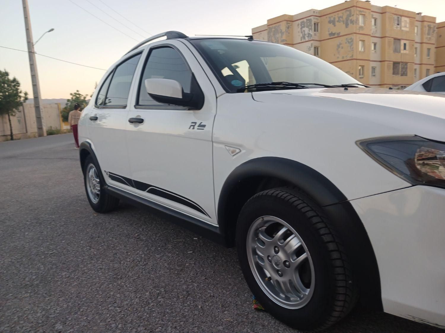 کوییک R دنده‌ای - 1401