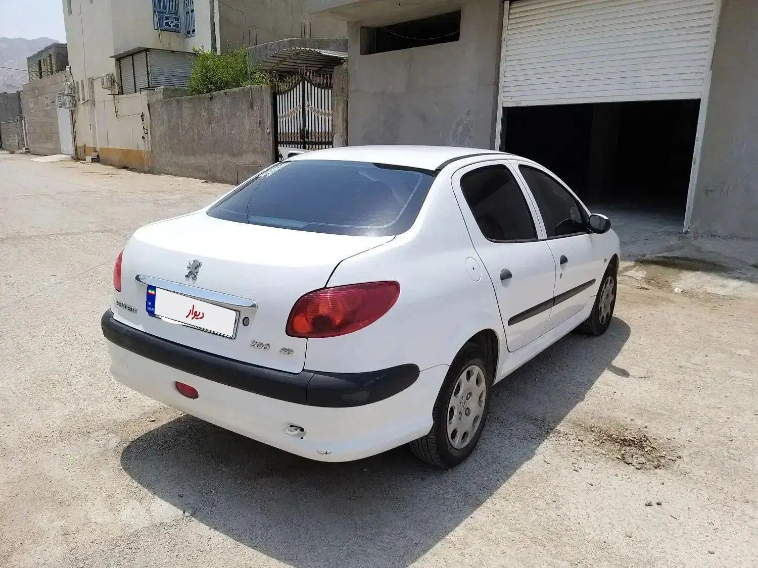 پژو ۲۰۶ صندوق دار v8 - 1398
