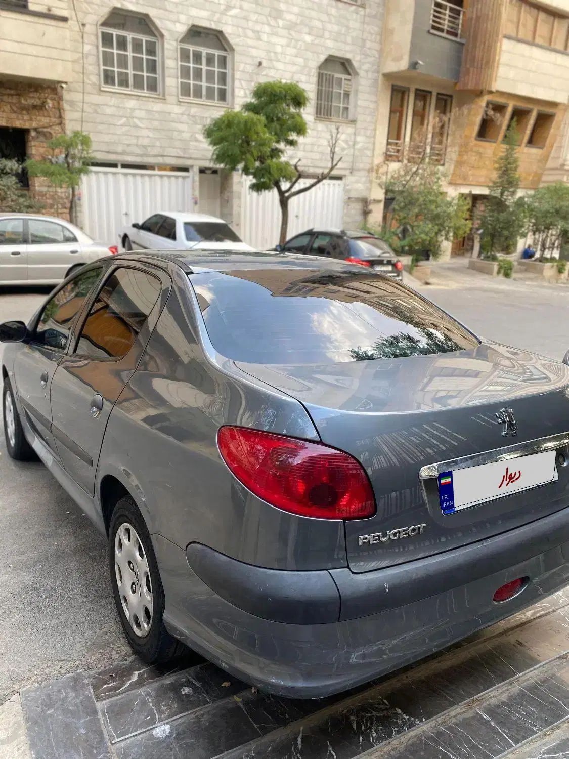 پژو ۲۰۶ صندوق دار v8 - 1399