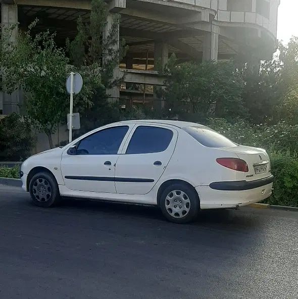 پژو ۲۰۶ صندوق دار v8 - 1390