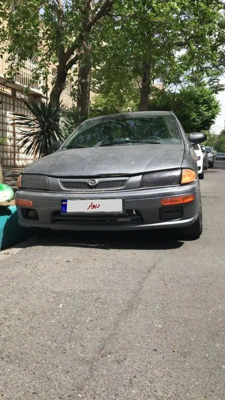 مزدا 323 F - 1378