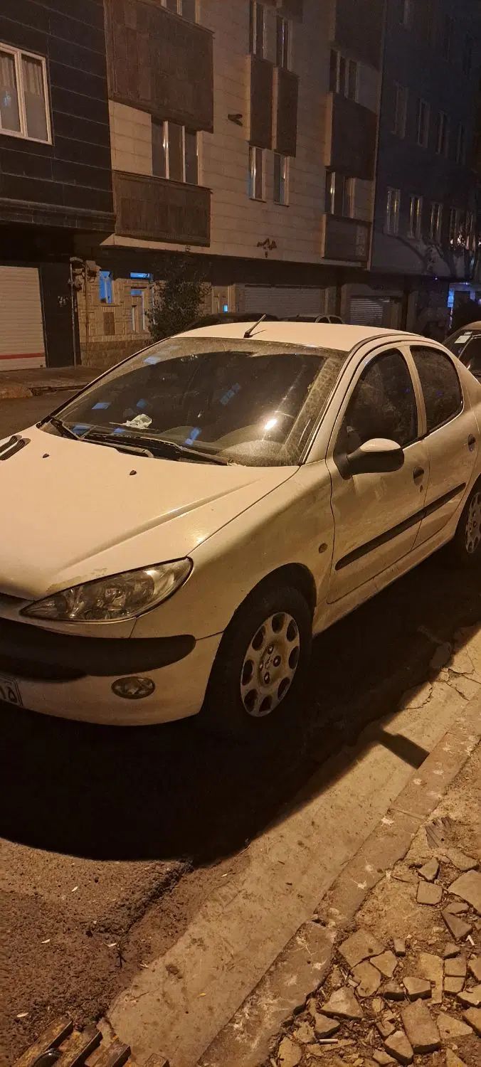 پژو ۲۰۶ صندوق دار v1 - 1388