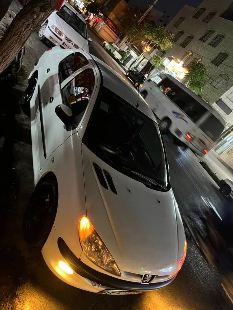 پژو ۲۰۶ صندوق دار v8 - 1393