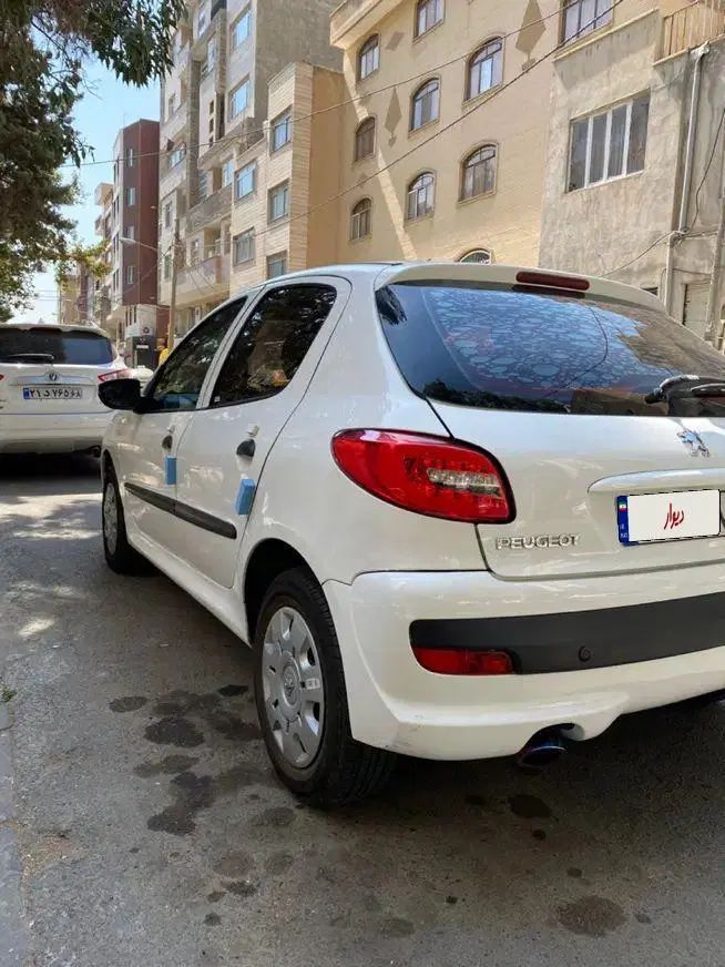 پژو 206 تیپ 2 - 1395