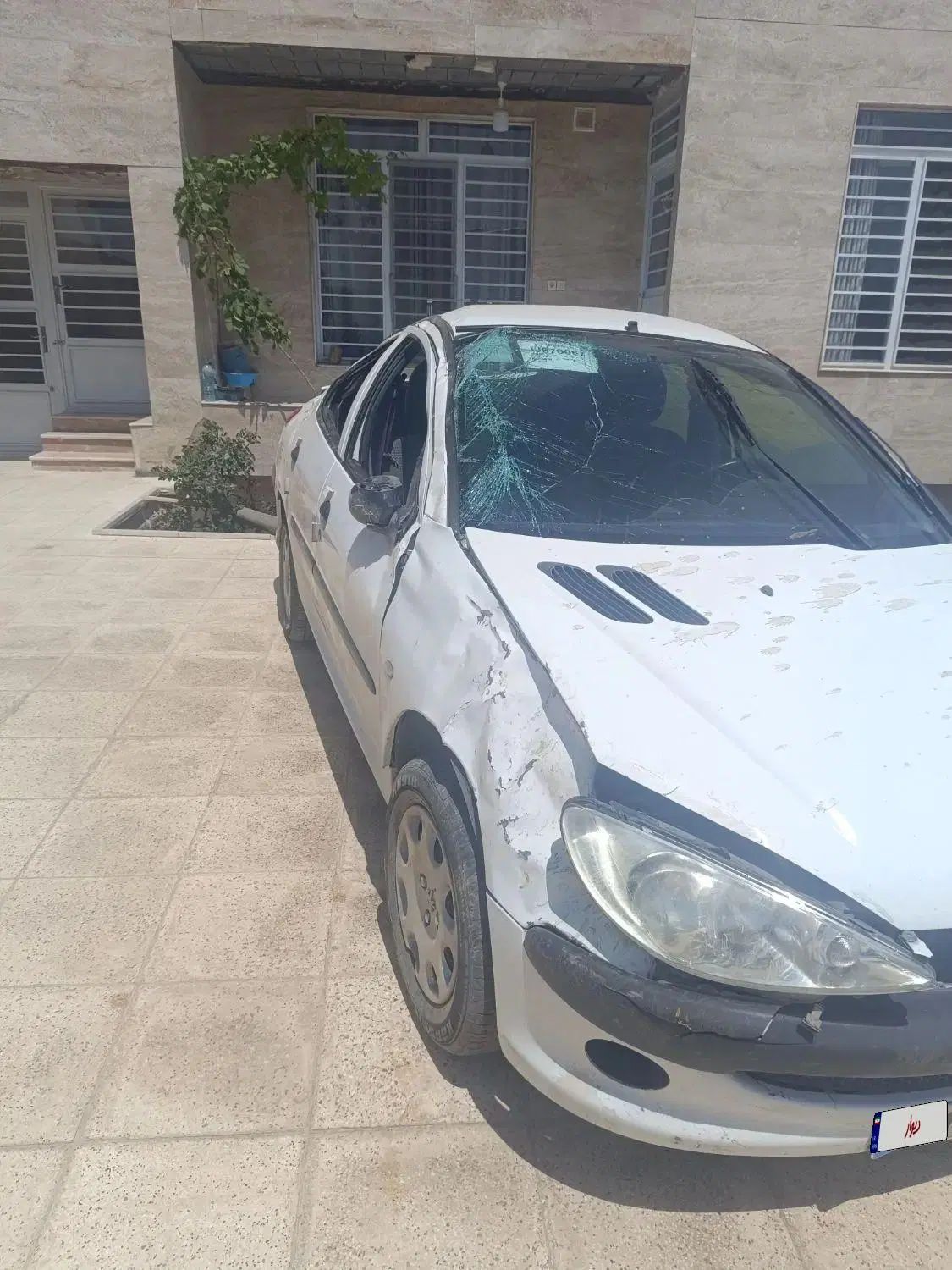 پژو ۲۰۶ صندوق دار v8 - 1397
