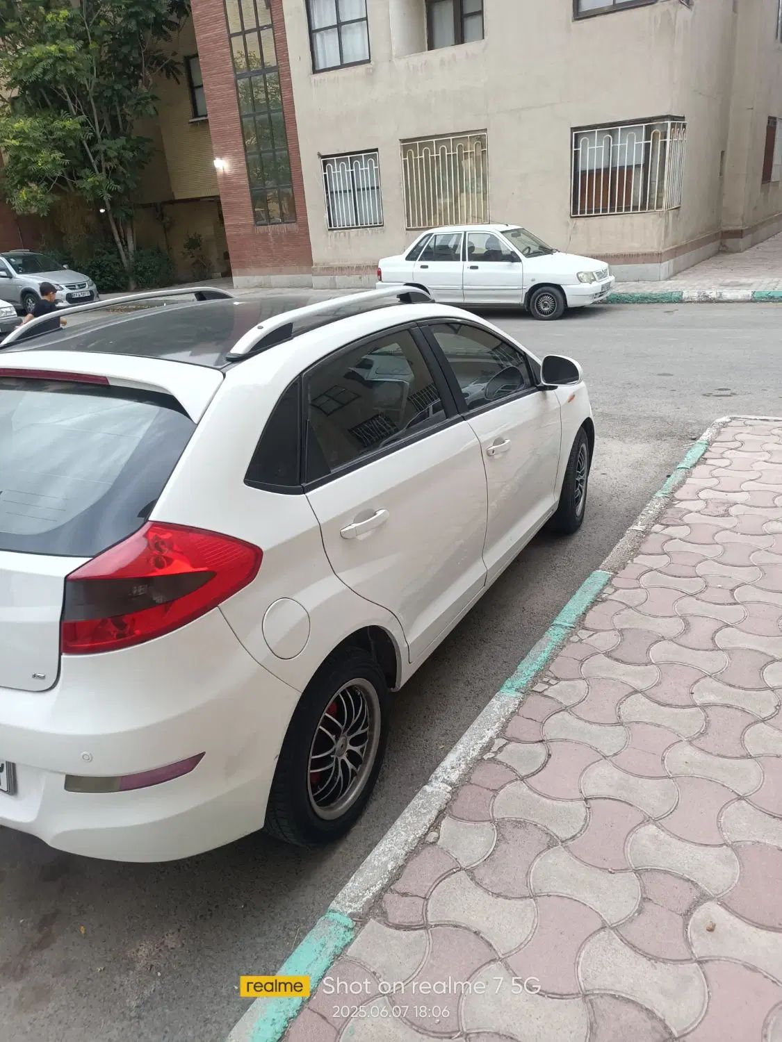 ام وی ام 315 هاچ بک ساده دنده ای - 1392