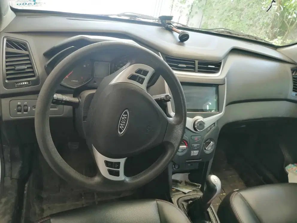 ام وی ام 315 هاچ بک اسپرت اکسلنت - 1398