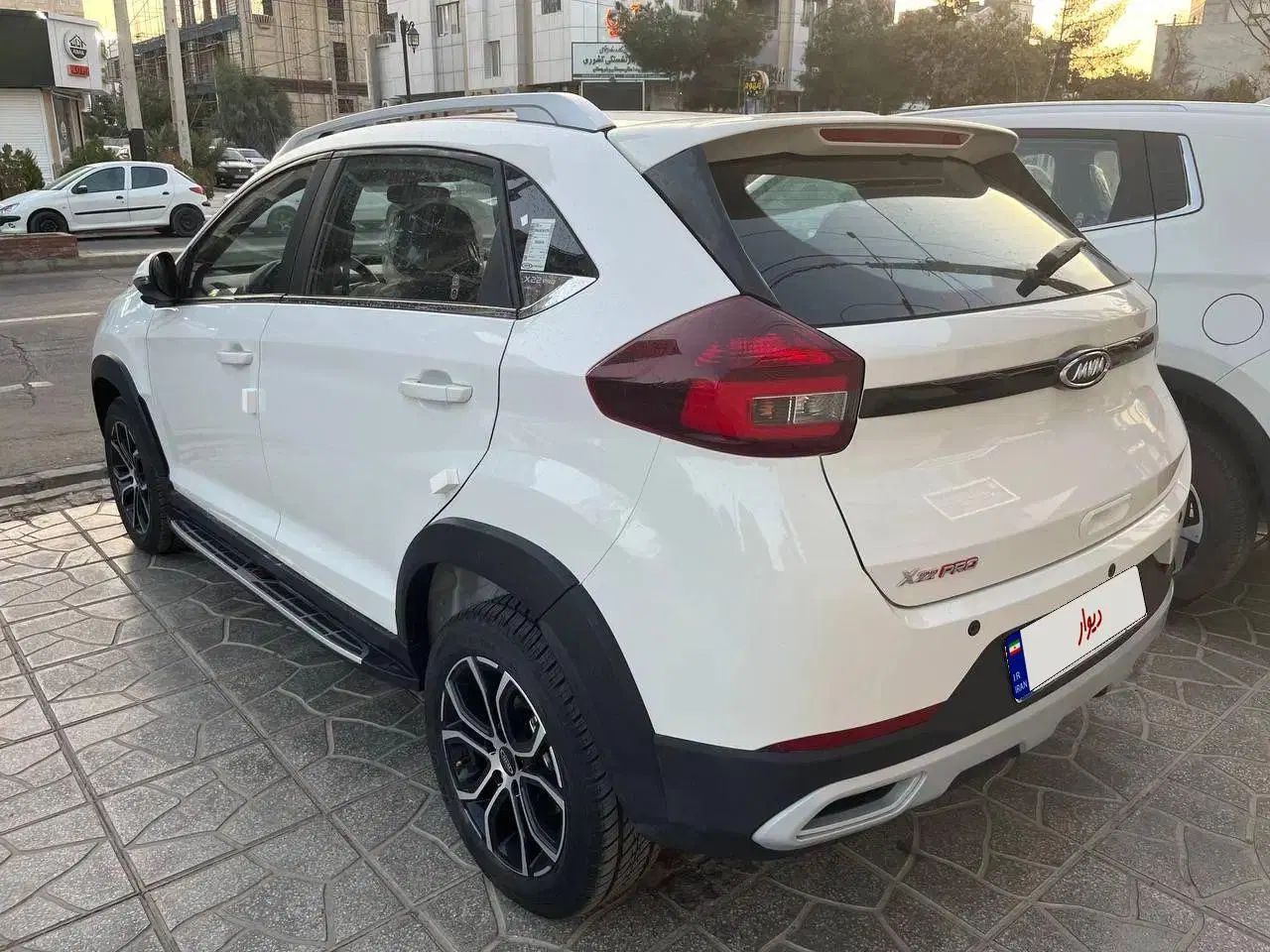 ام وی ام X22 پرو دنده‌ای - 1402