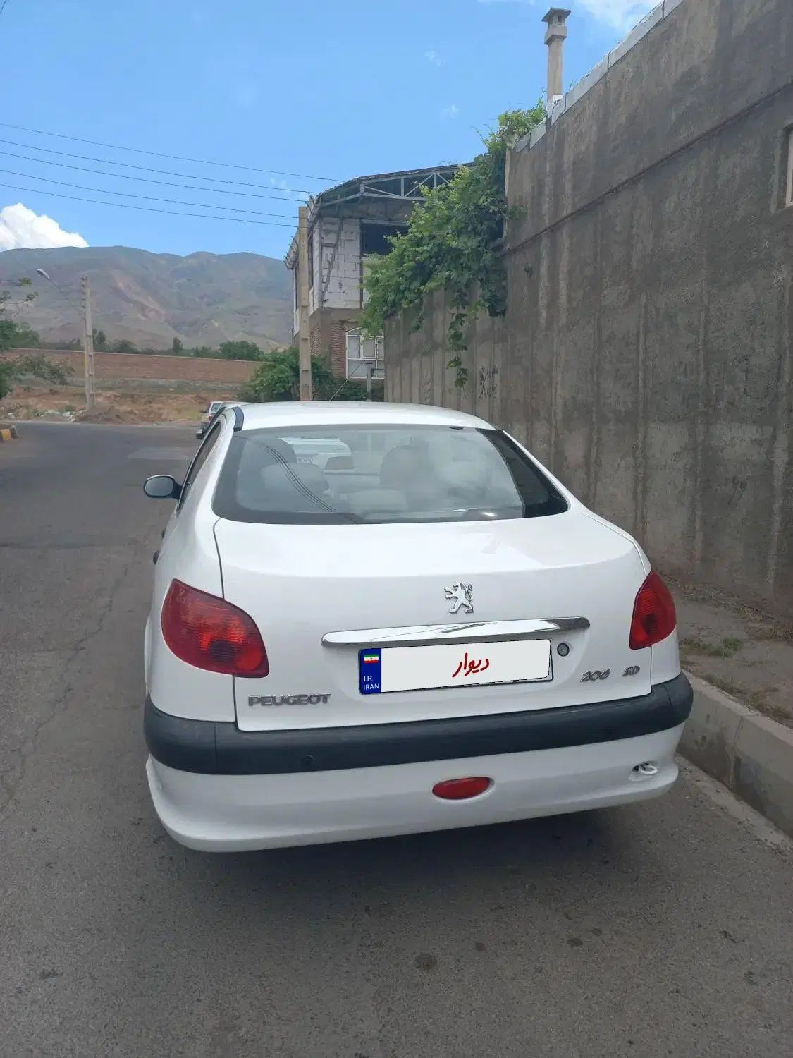 پژو ۲۰۶ صندوق دار v8 - 1395
