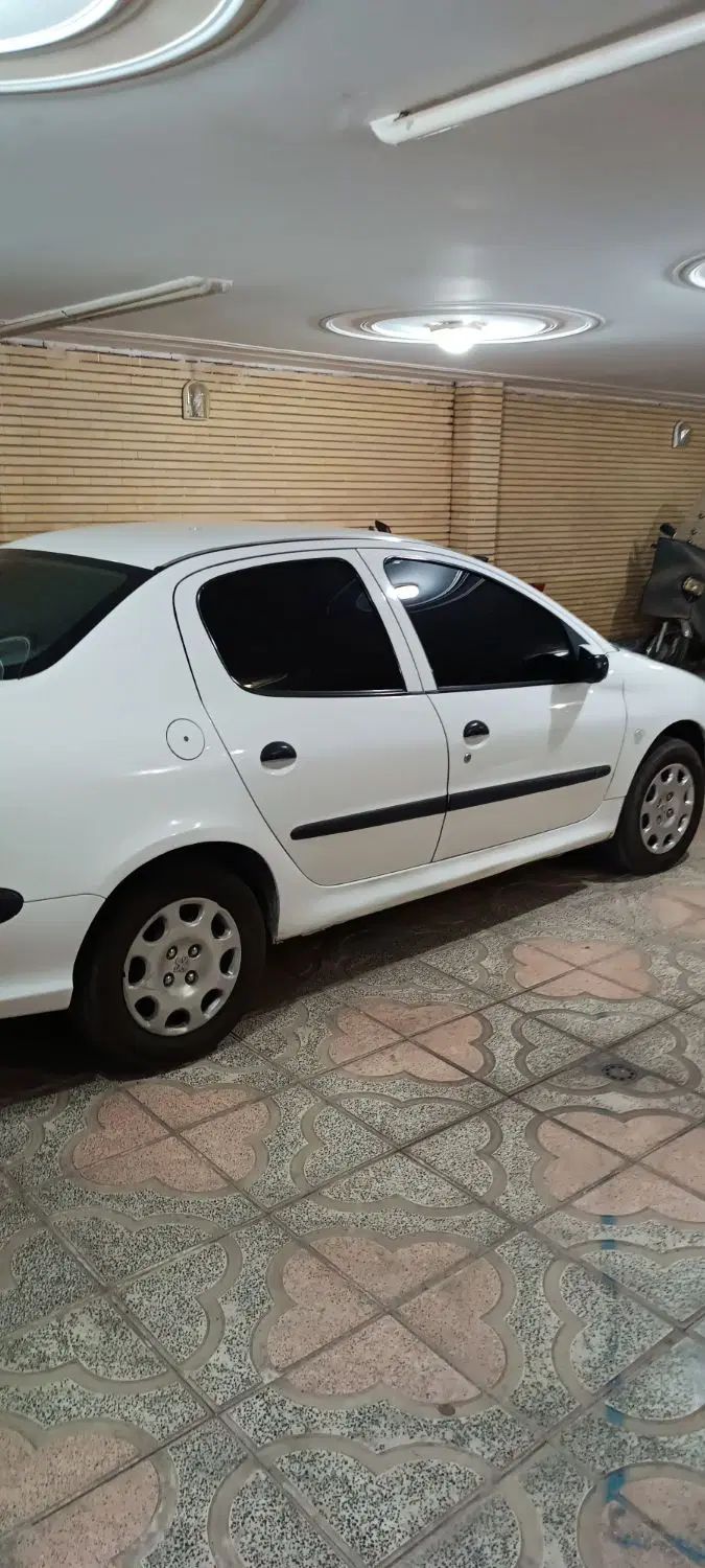پژو ۲۰۶ صندوق دار v8 - 1389