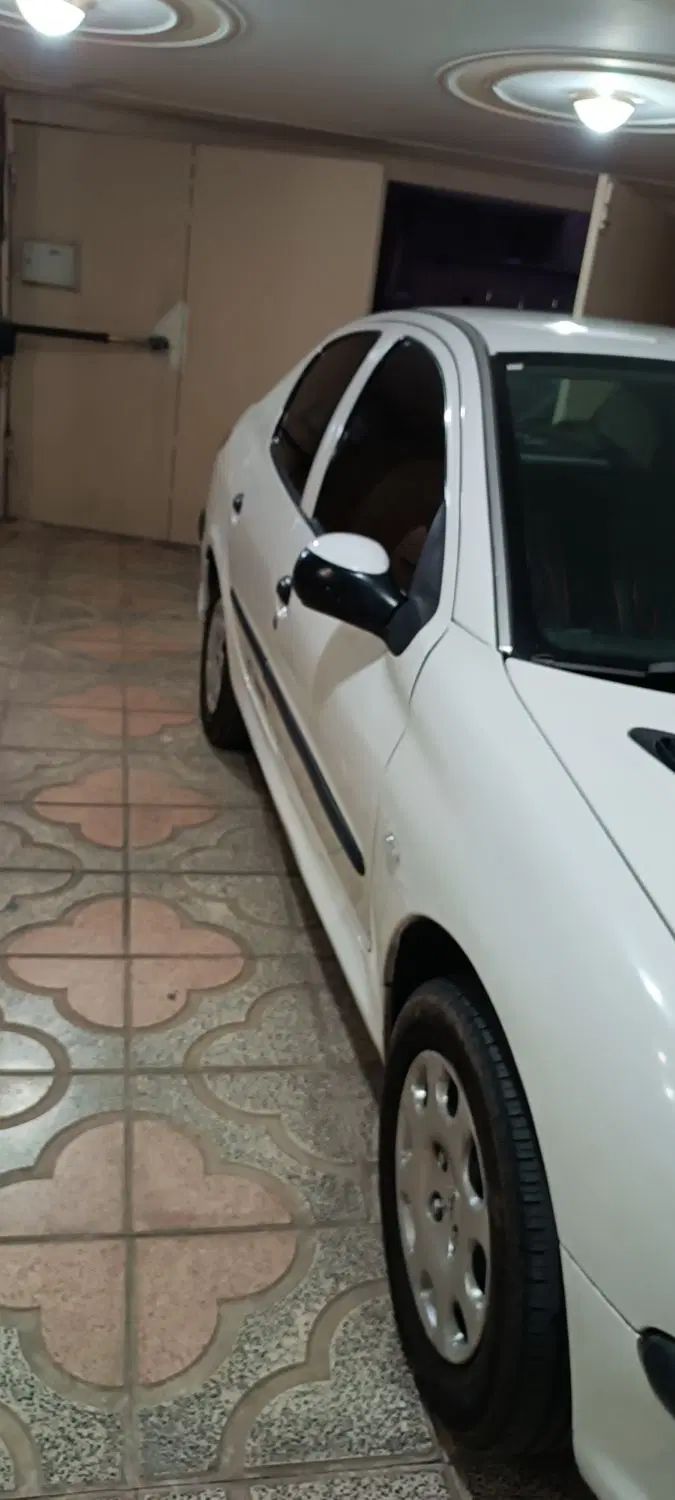پژو ۲۰۶ صندوق دار v8 - 1389