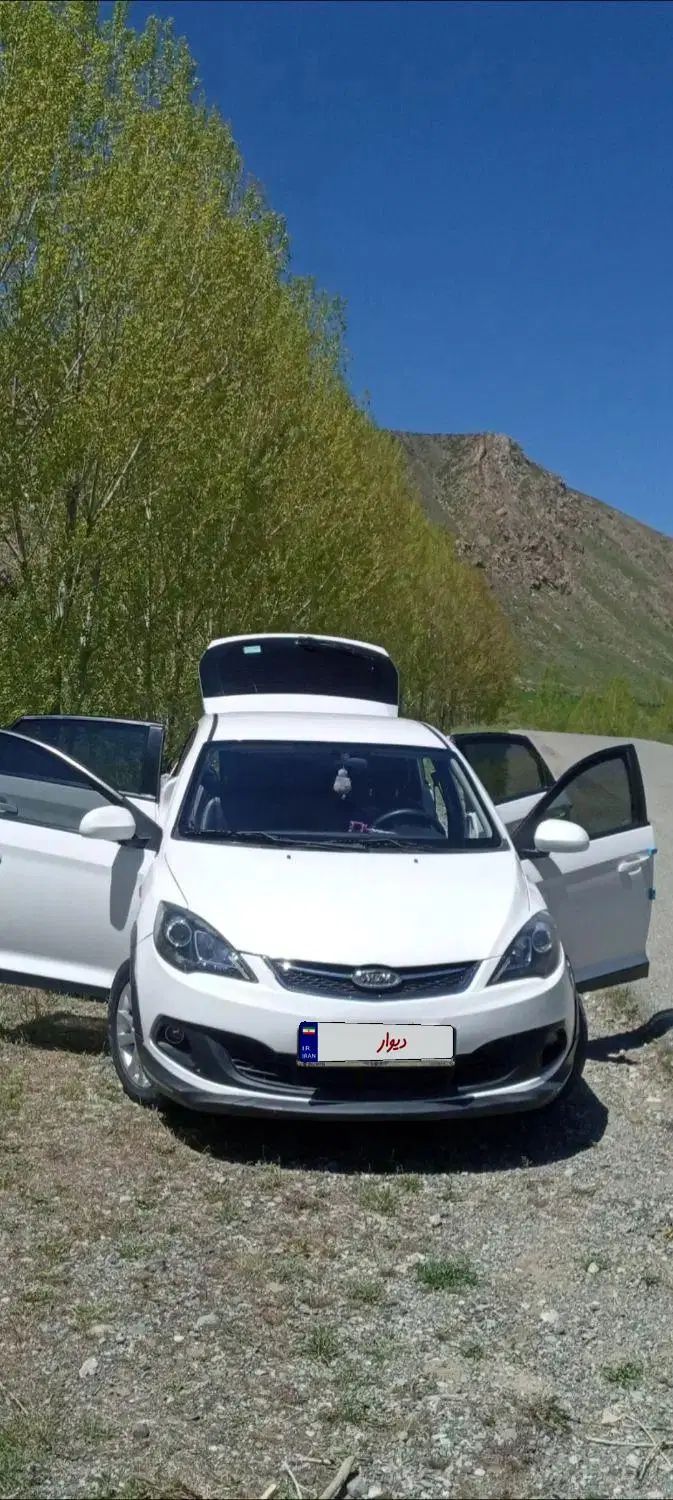 ام وی ام 315 هاچ بک اسپرت لاکچری - 1396