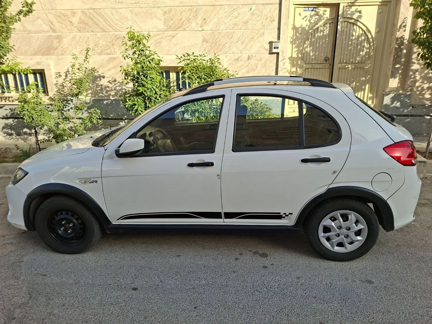 کوییک R دنده‌ای - 1402