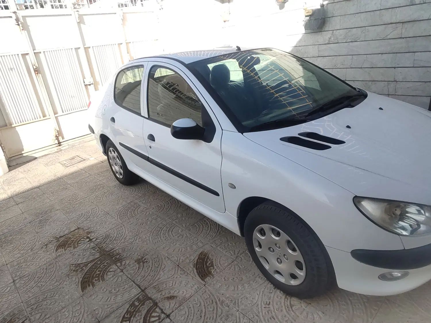 پژو ۲۰۶ صندوق دار v8 - 1395