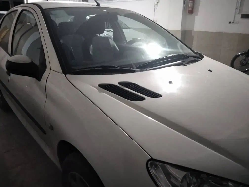 پژو ۲۰۶ صندوق دار v8 - 1396