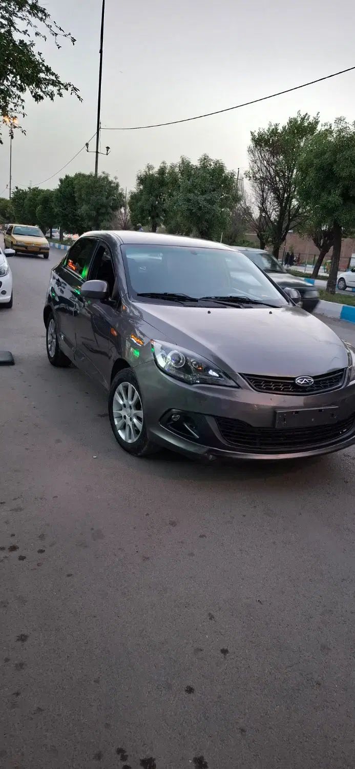 ام وی ام 315 صندوقدار اسپرت دنده‌ای - 1394
