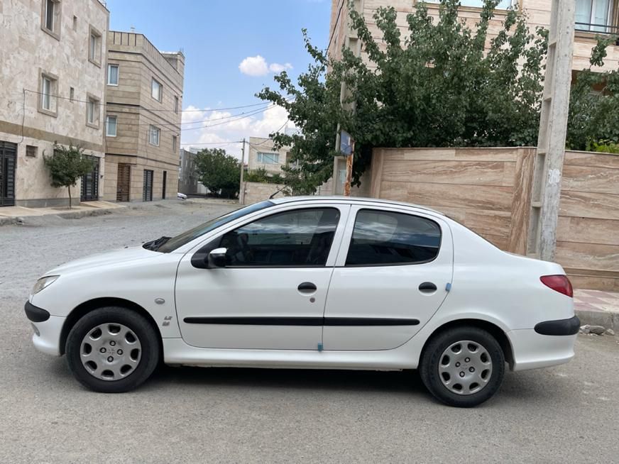 پژو ۲۰۶ صندوق دار v8 - 1394