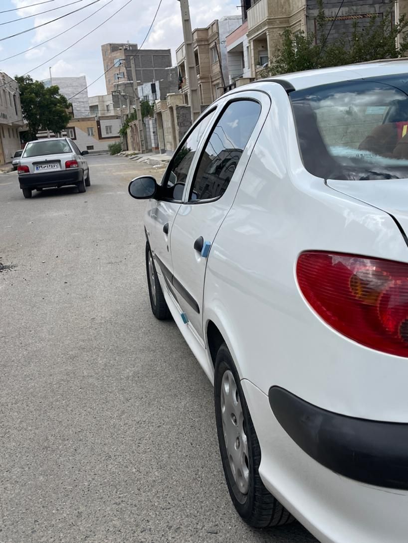 پژو ۲۰۶ صندوق دار v8 - 1394