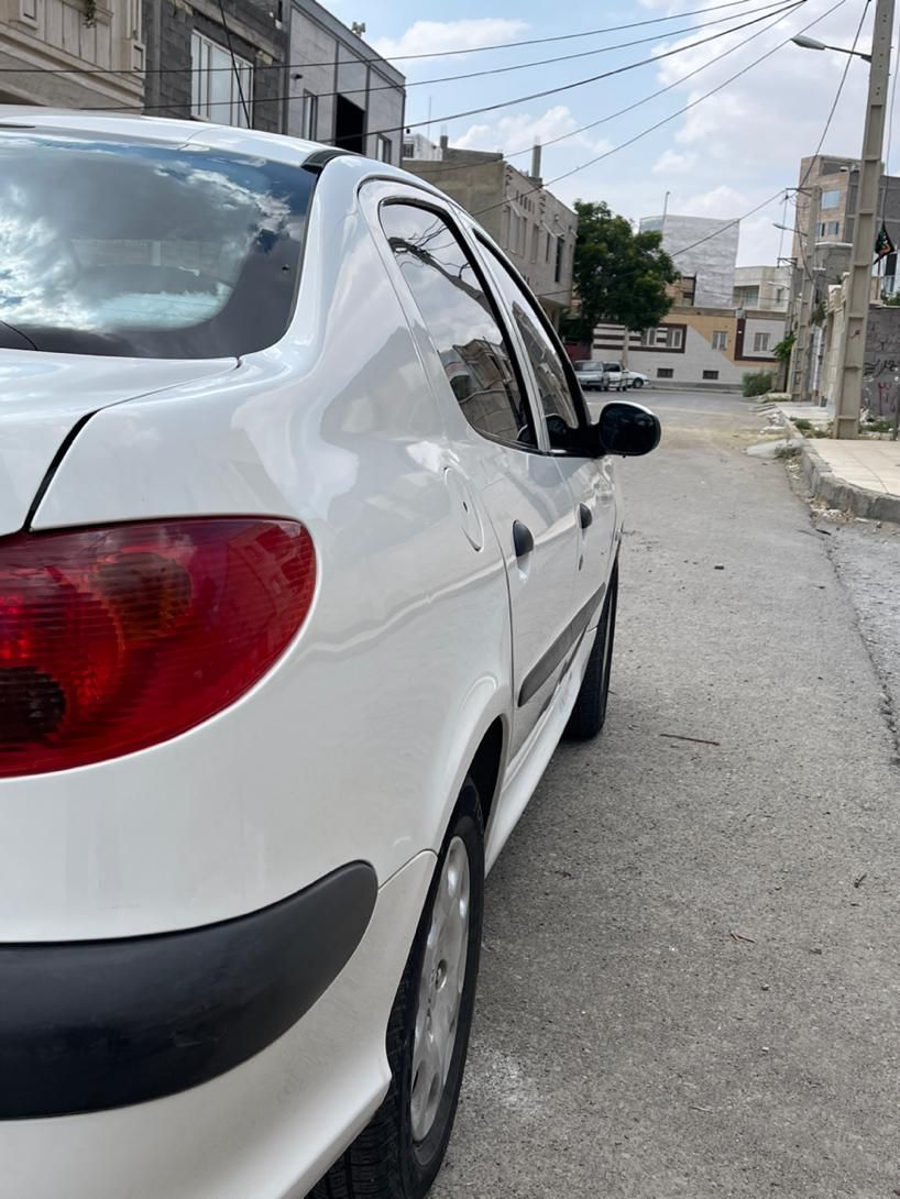 پژو ۲۰۶ صندوق دار v8 - 1394