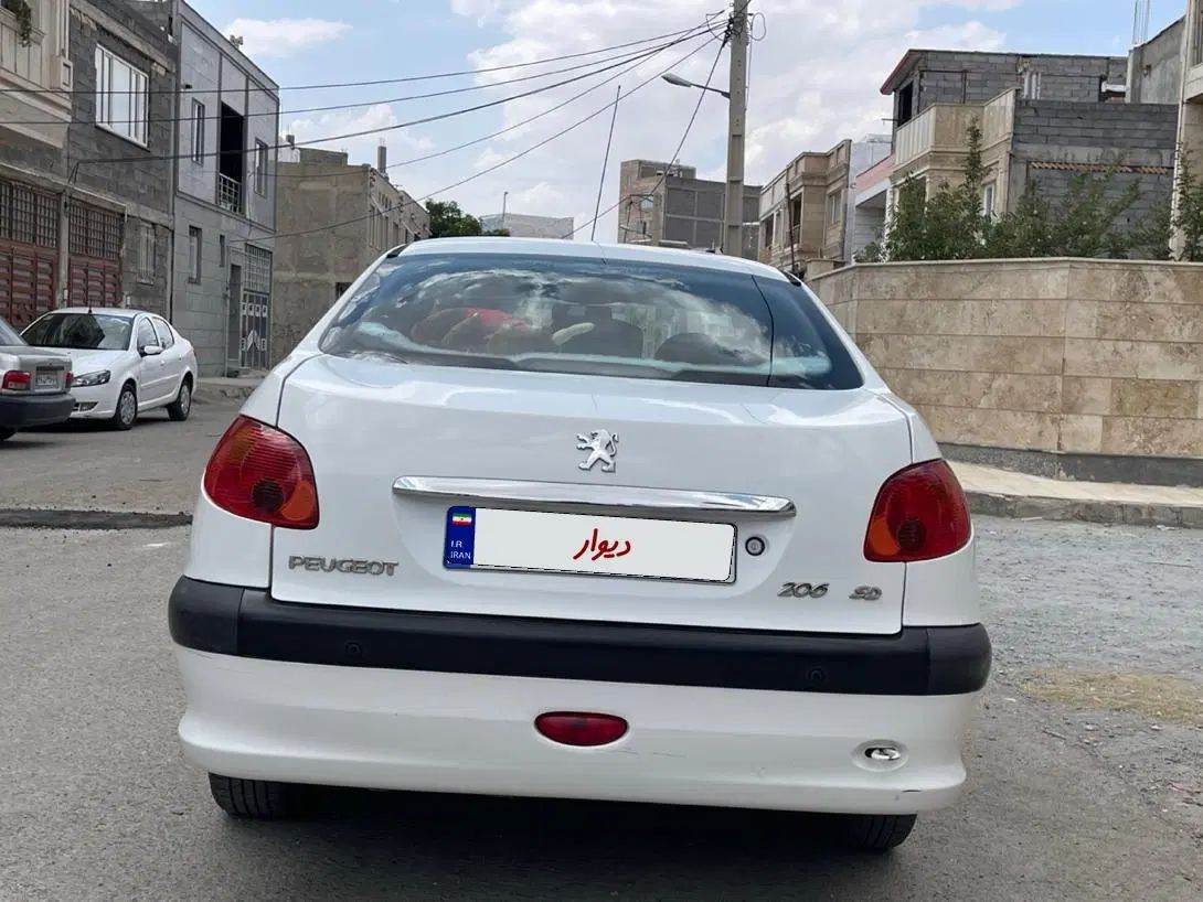 پژو ۲۰۶ صندوق دار v8 - 1394