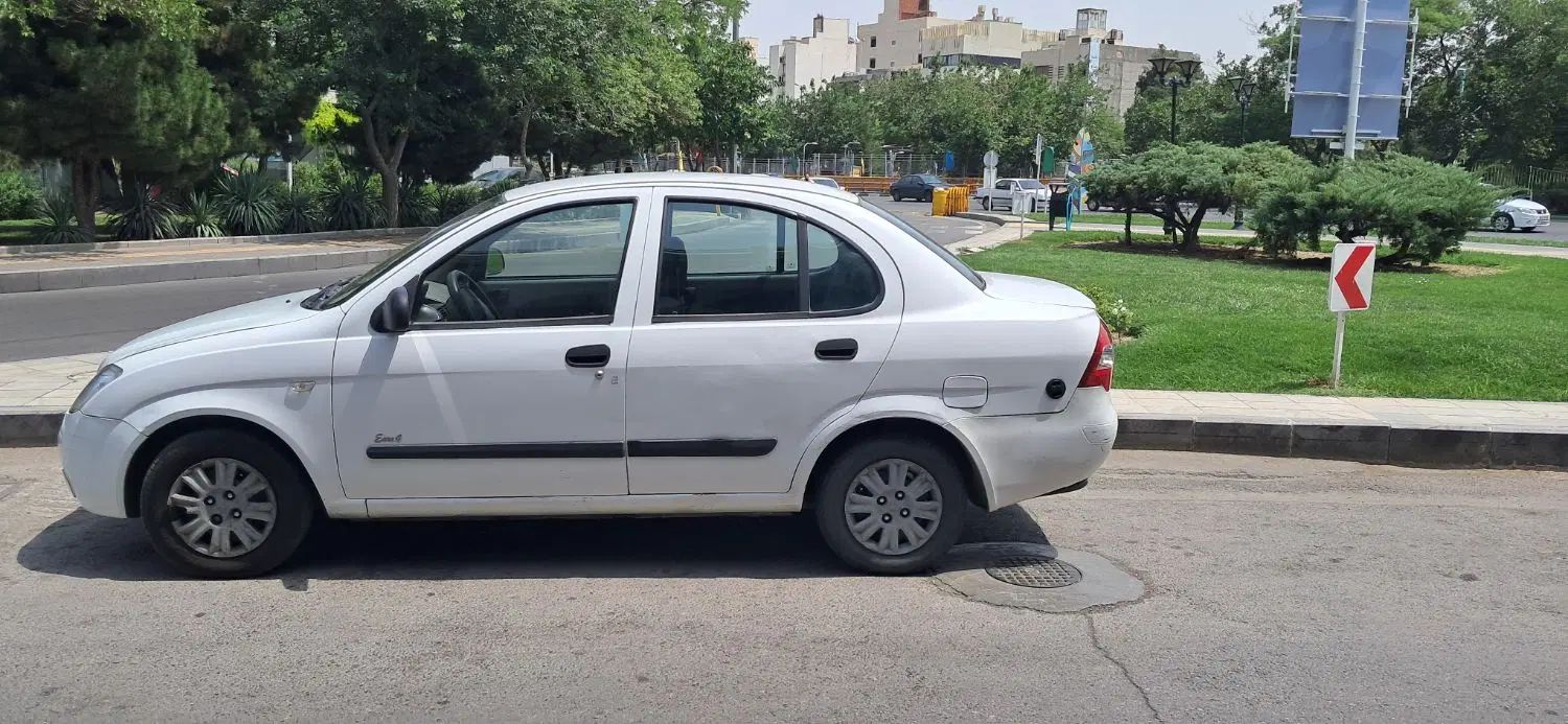 تیبا صندوق دار SX - 1393