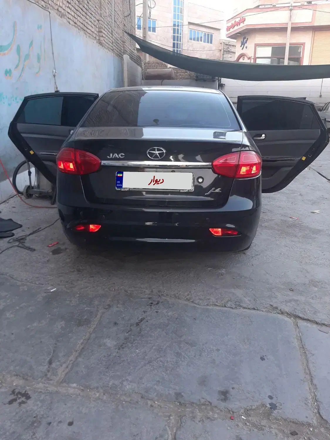 جک J4 اتوماتیک ساده - 1402