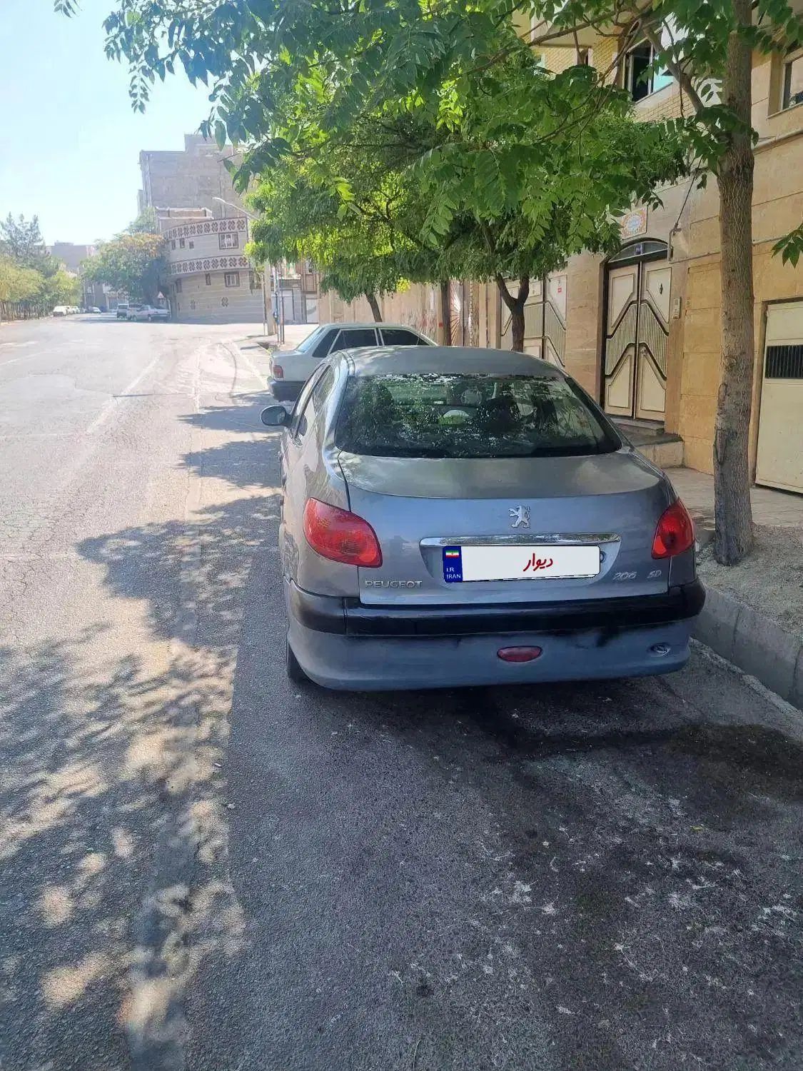 پژو ۲۰۶ صندوق دار v8 - 1389