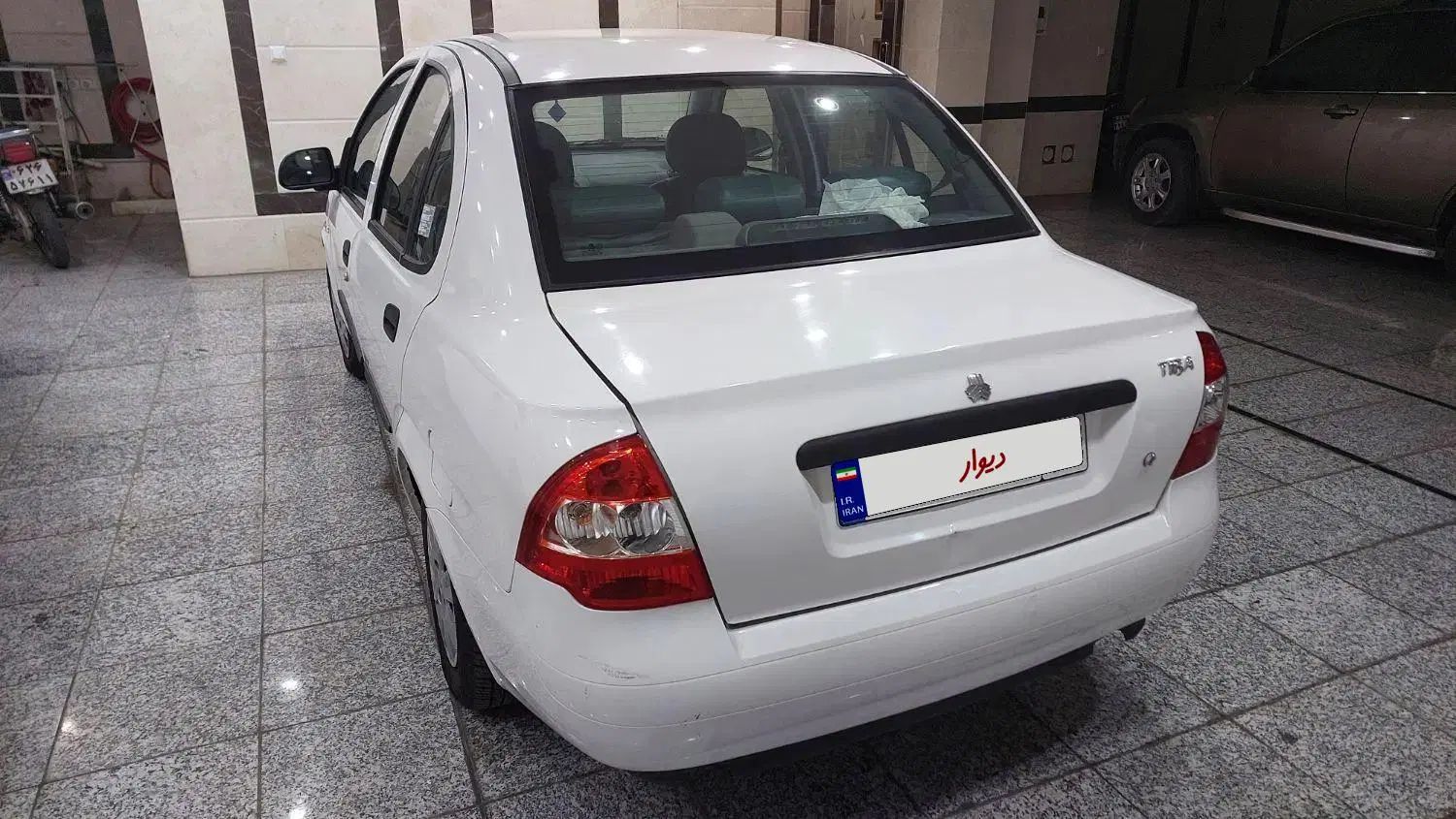 تیبا صندوق دار SX - 1400