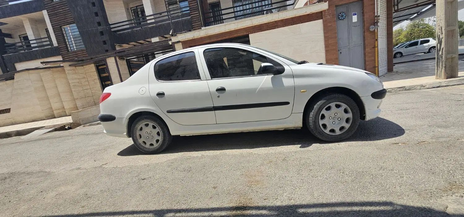 پژو ۲۰۶ صندوق دار v8 - 1393