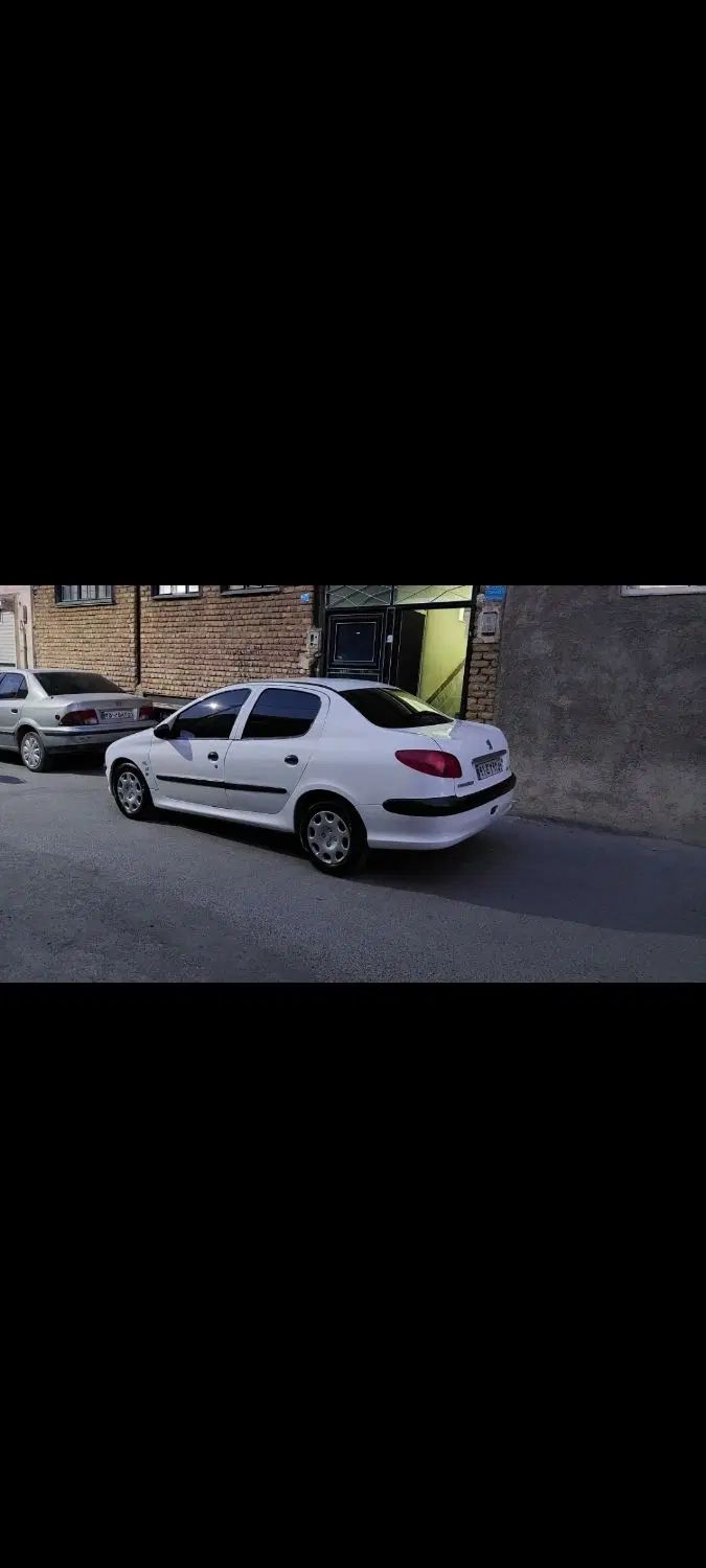 پژو ۲۰۶ صندوق دار v8 - 1393
