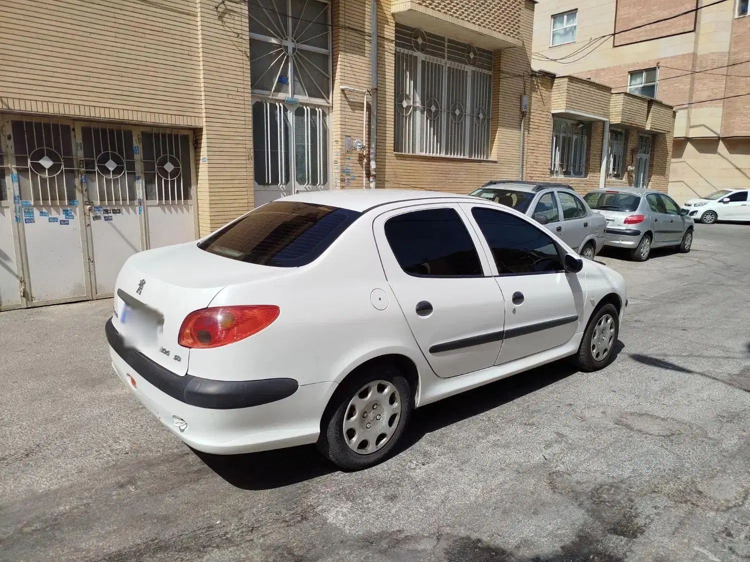 خودرو پژو، ۲۰۶ صندوق دار آگهی ann_20074315