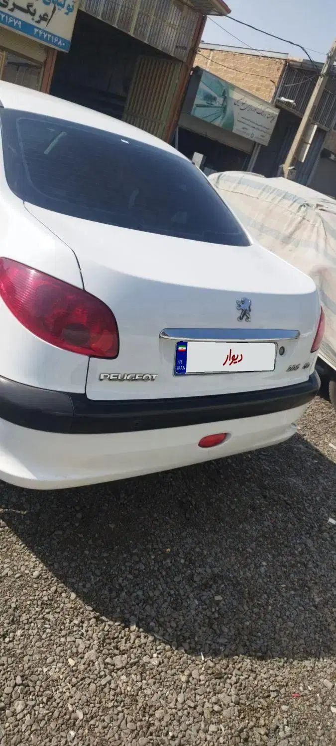 پژو ۲۰۶ صندوق دار v8 - 1397